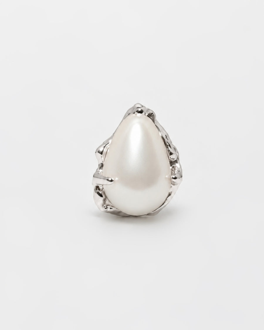 Droplet Pearl Studs | Silver